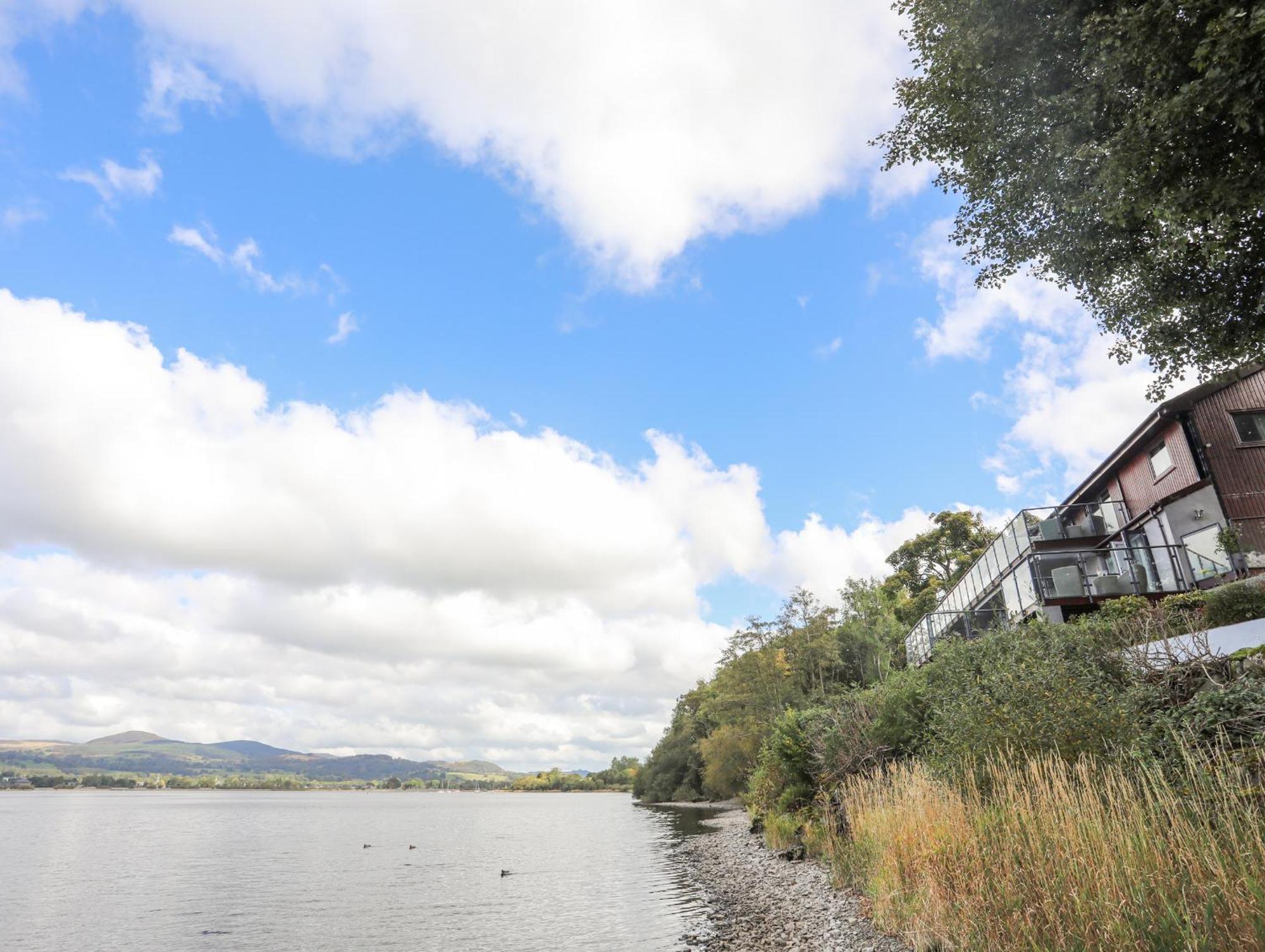 Tegid Lakeside - Bala Lake Apartment Exterior photo